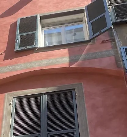 Torre Degli Orefici Dimora Medioevale Genoa