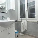 Torre Degli Orefici Dimora Medioevale Affittacamere 4*